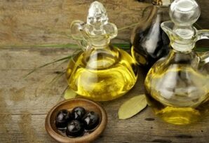 Oliwa z oliwek do masażu piersi olejkiem